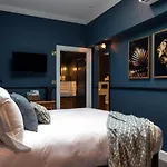 Hort's Townhouse Hotel *