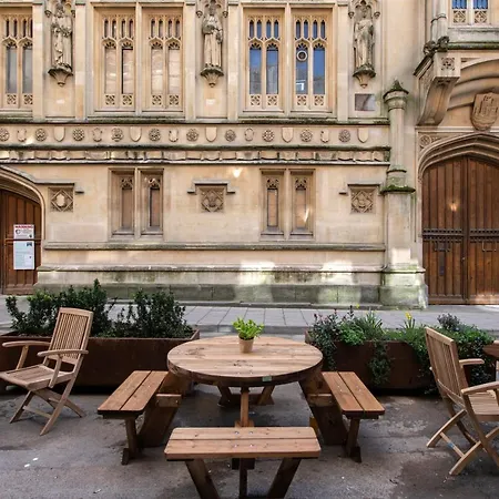 Hort's Townhouse بريستول