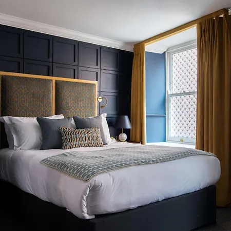 Hort's Townhouse *