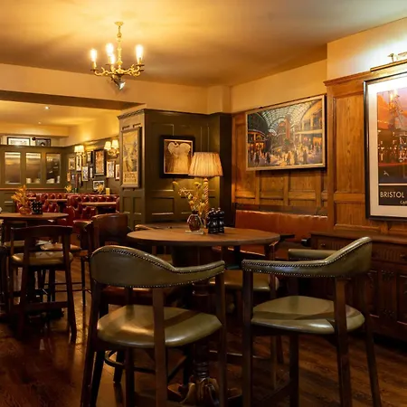 Hort's Townhouse *