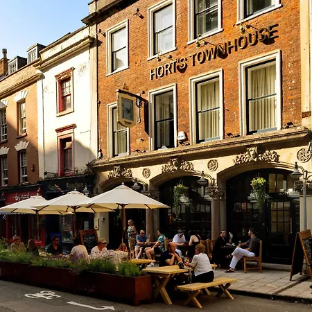 Hort's Townhouse *