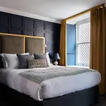 Hort's Townhouse *