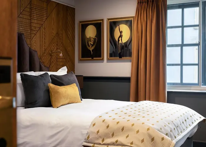 Hort's Townhouse Otel *